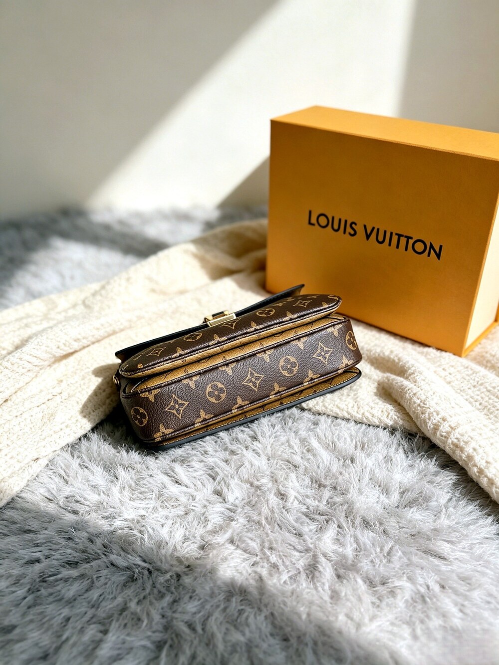 Louis Vuitton Pochette Metis Reverse Monogram Crossbody Bag - Picture 3 of 6